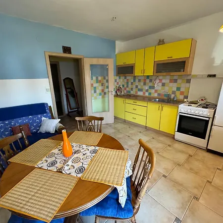 Attractive High Quality Friendly *